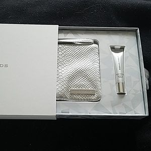 Rodan and Fields Bright Eye Complex with Clutch